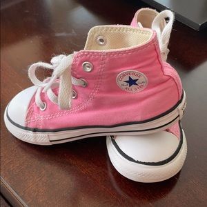 Converse Pink girls sneakers